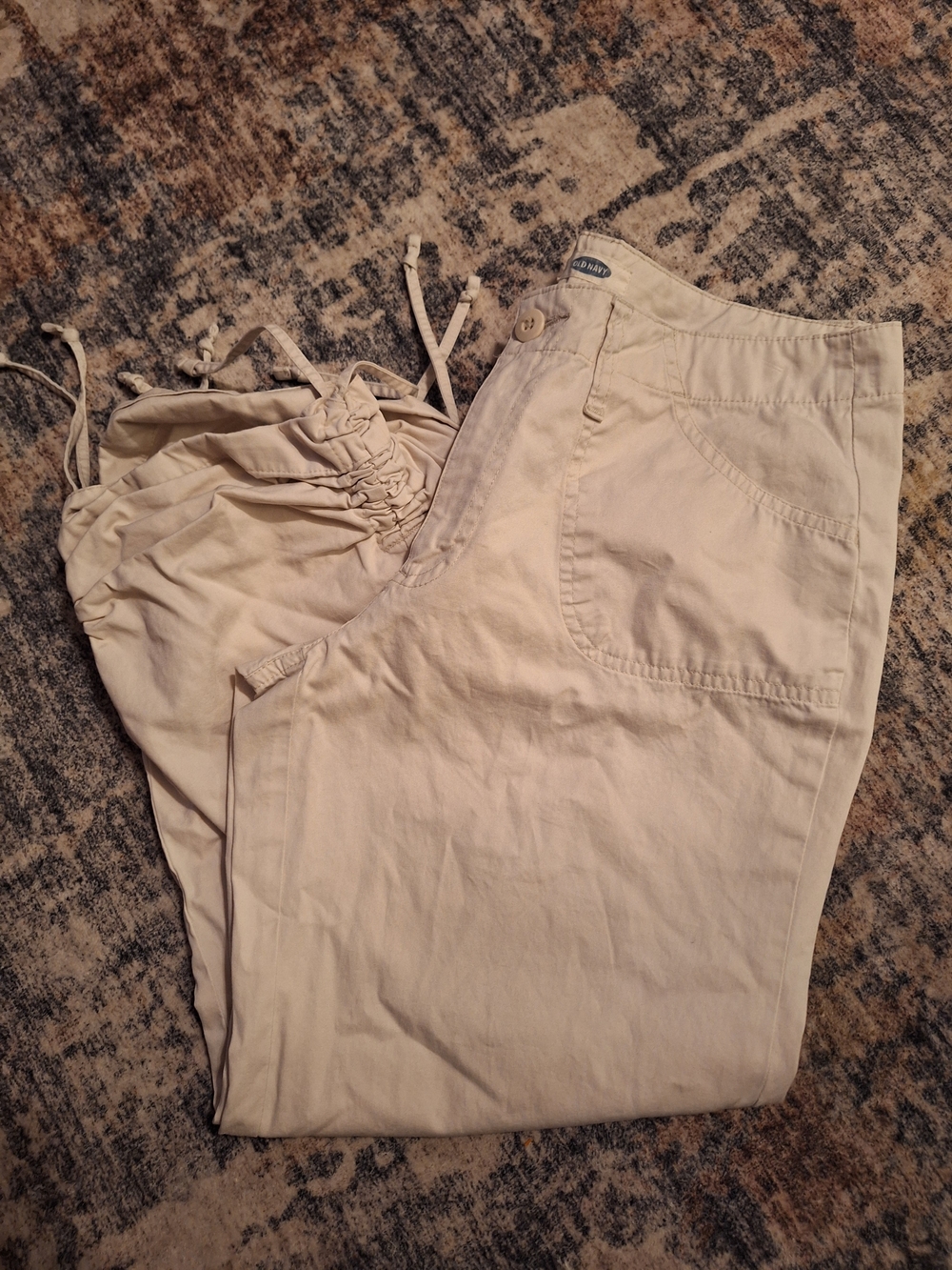 Maurices Beige Cropped Pants.  Drawstring Hem. Sz 6.